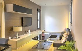 Deluxe Family House